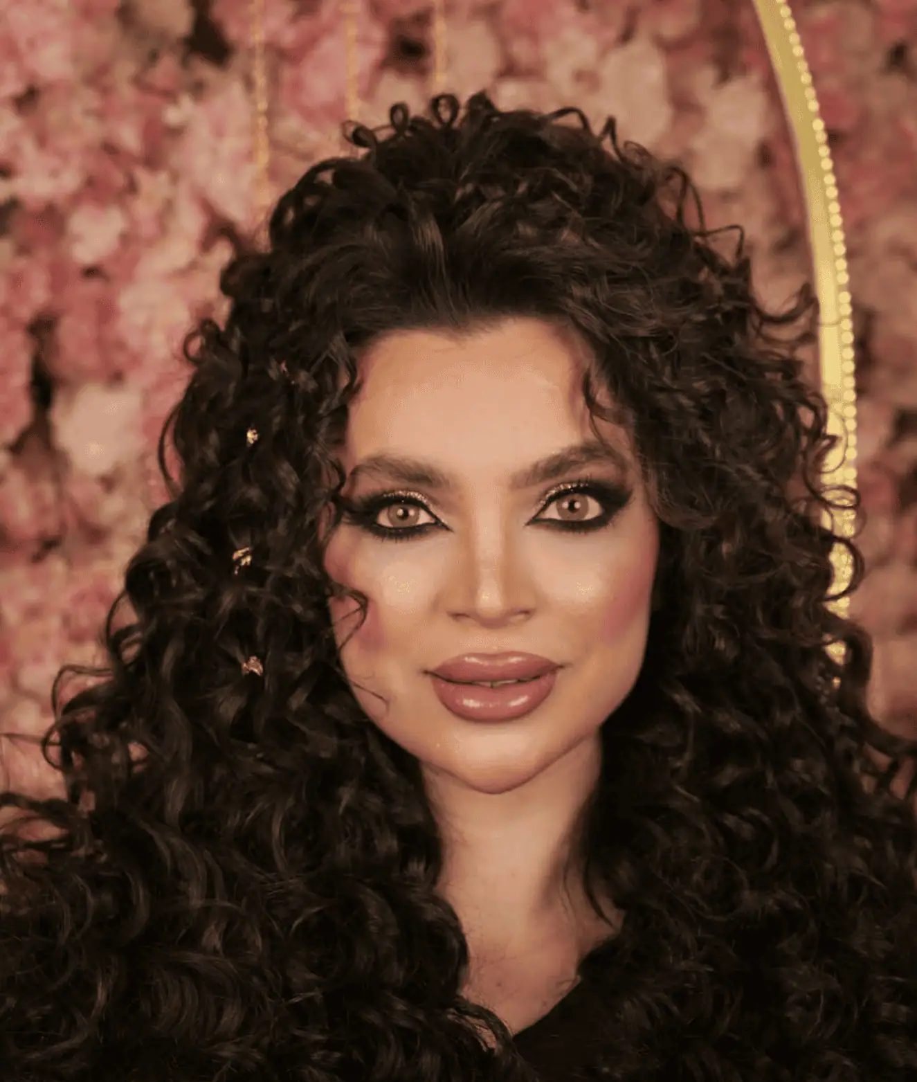 makeup services at luxury Tripoli beauty lounge